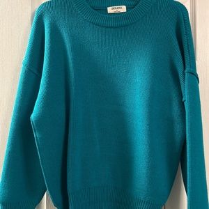 Zenana sweater size small never been worn